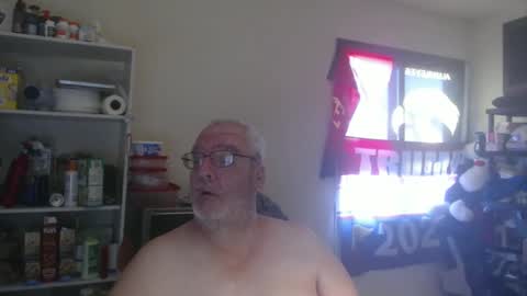 Snapshot of usgoober chatting on January 18, 3:16 pm Eric online show from January 18, 3:16 pm