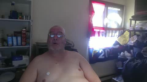 Snapshot of usgoober chatting on March 7, 3:07 pm Eric online show from March 7, 3:07 pm