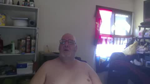 Snapshot of usgoober chatting on February 13, 2:42 pm Eric online show from February 13, 2:42 pm