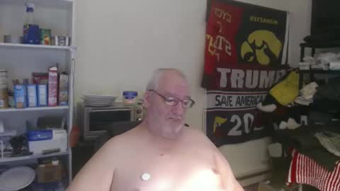 Snapshot of usgoober chatting on March 8, 4:56 am Eric online show from March 8, 4:56 am