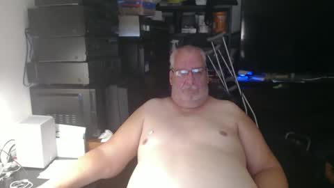 Snapshot of usgoober chatting on October 15, 1:34 pm Eric online show from October 15, 1:34 pm