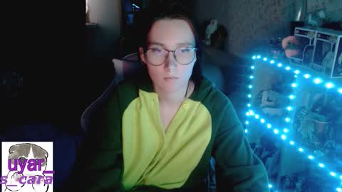 Snapshot of uyar_ chatting on September 29, 3:44 pm Cara online show from September 29, 3:44 pm
