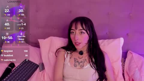 v1cky_ online show from December 19, 1:12 am