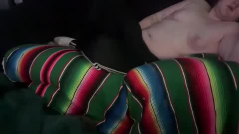 v69923285 online show from December 23, 6:19 am