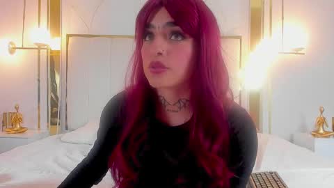 Snapshot of vaaleriee_miller_ chatting on January 17, 6:44 pm valeriee miller online show from January 17, 6:44 pm