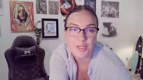 vagelicious online show from October 22, 9:05 pm