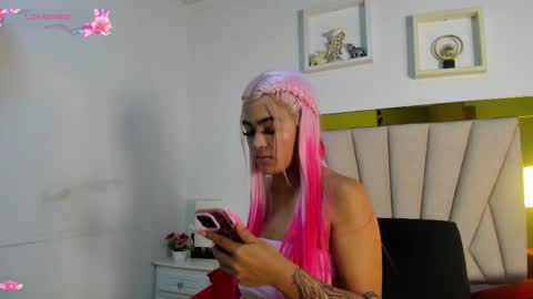 vahioleth  online show from November 21, 3:04 am