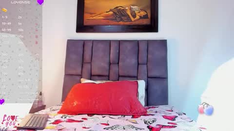 Vahiolet smith online show from February 25, 3:32 am