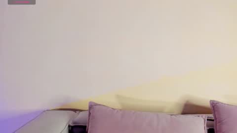 Snapshot of vahl_ chatting on September 30, 4:23 am Vahl new and only account online show from September 30, 4:23 am