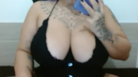 Vah Oliver online show from October 24, 5:14 pm