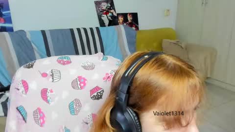 Vaiolet1314 online show from March 9, 5:33 am