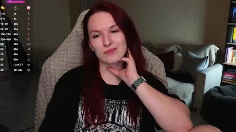 Val online show from March 30, 9:04 pm