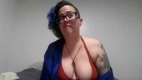 Snapshot of valarieak chatting on September 23, 1:32 am valarieak online show from September 23, 1:32 am