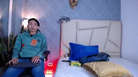 Snapshot of valenorlerot chatting on October 14, 4:48 am Valenor online show from October 14, 4:48 am