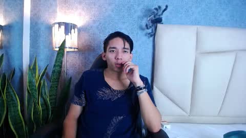 Snapshot of valenorlerot chatting on October 18, 5:11 am Valenor online show from October 18, 5:11 am