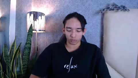 Snapshot of valenorlerot chatting on October 15, 5:43 am Valenor online show from October 15, 5:43 am