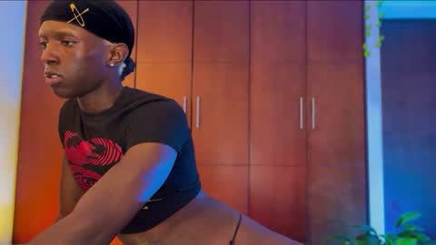   Valentin  independent Cam Boy     online show from December 3, 12:19 am