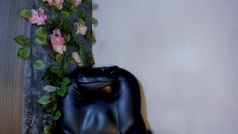 Valentina  Dolls online show from May 23, 10:17 pm