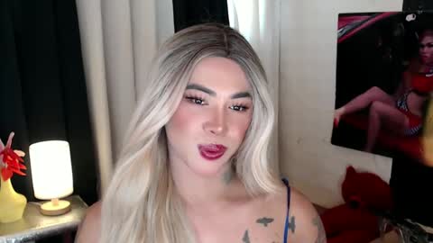 Amanda online show from March 4, 12:50 am