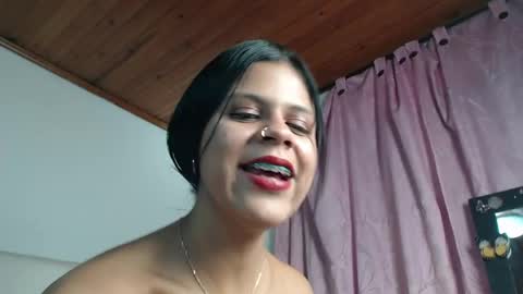 valentina  online show from May 24, 5:03 am