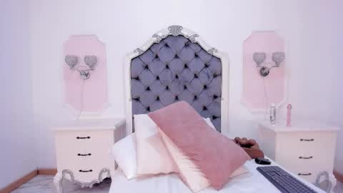 Valentina  online show from January 6, 5:28 pm