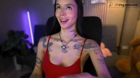 Val online show from May 7, 3:08 pm