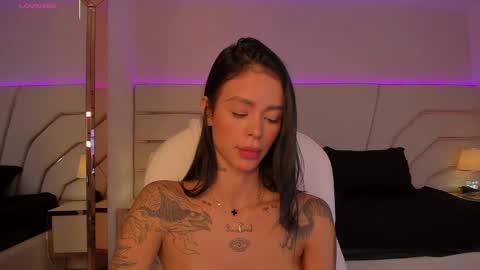 Val online show from March 8, 10:56 pm