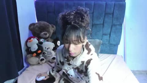 valentinaklean1 online show from February 24, 6:38 am