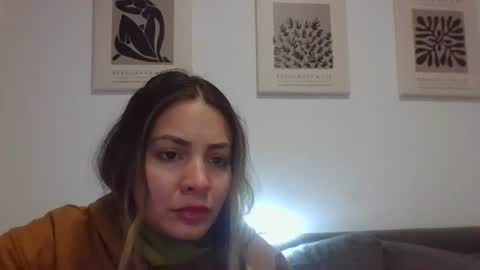 valentinaseleni24 online show from July 5, 11:34 pm