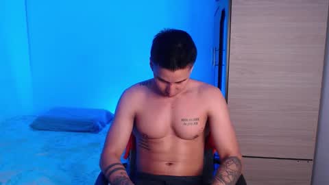 Snapshot of valentinosex_1 chatting on September 23, 1:10 am VALENTINO online show from September 23, 1:10 am