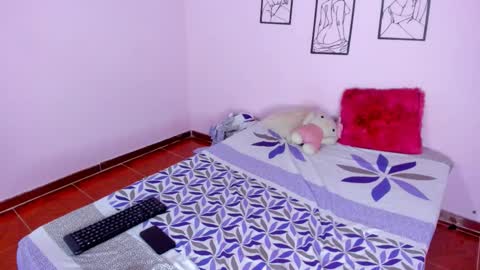 Snapshot of valeri_10 chatting on September 11, 3:19 am valeri_10 online show from September 11, 3:19 am
