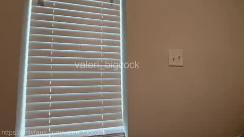 valeri_bigcock online show from October 8, 3:40 pm