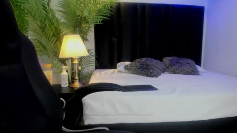 Snapshot of valeri_tafur chatting on October 15, 11:00 am valeri_tafur online show from October 15, 11:00 am