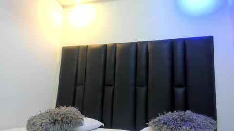 Snapshot of valeri_tafur chatting on February 15, 10:55 am valeri_tafur online show from February 15, 10:55 am