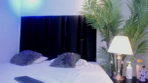 Snapshot of valeri_tafur chatting on October 13, 11:56 am valeri_tafur online show from October 13, 11:56 am