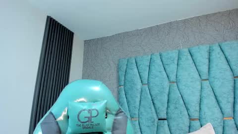 Snapshot of valeriaa_soler chatting on September 20, 6:11 pm Valeria online show from September 20, 6:11 pm