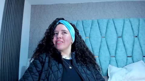 Snapshot of valeriaa_soler chatting on September 29, 1:10 pm Valeria online show from September 29, 1:10 pm