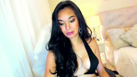 Snapshot of valeriadion chatting on January 28, 5:00 am Valeria online show from January 28, 5:00 am