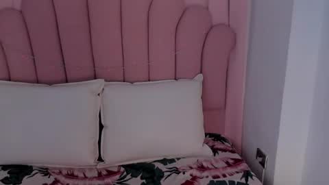 Snapshot of valeriajlio chatting on September 19, 11:47 am Valeria online show from September 19, 11:47 am
