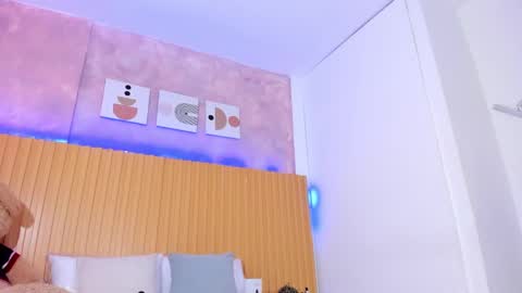 Valeria Kaur online show from January 11, 8:10 pm