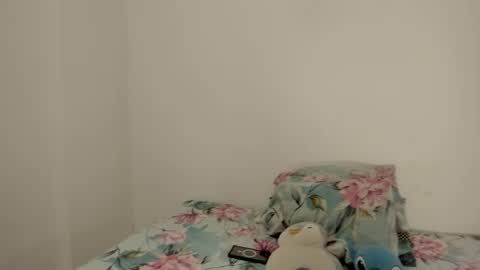 Valerie online show from March 25, 9:10 pm