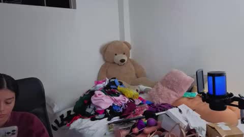 Juli C online show from November 26, 12:52 am