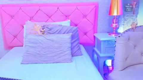 Snapshot of valerith_vega chatting on September 11, 11:55 am online show from September 11, 11:55 am