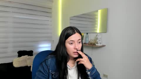 valery_bonneth online show from February 11, 12:31 pm