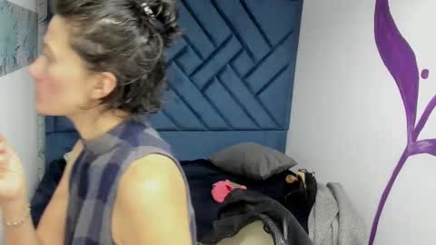 Snapshot of valery_more__ chatting on October 11, 12:10 pm VALERY MORE online show from October 11, 12:10 pm