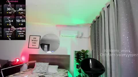 Snapshot of valery_yepes_ chatting on March 3, 12:17 pm Valery online show from March 3, 12:17 pm
