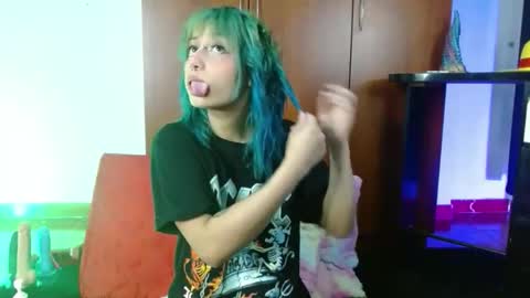 zoe online show from April 3, 1:45 am