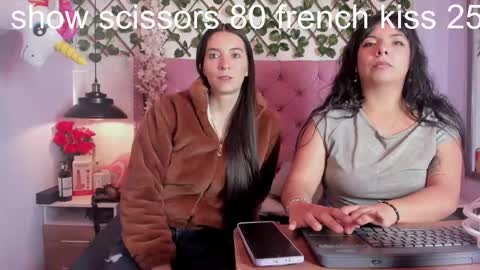 Valkiria and Dione online show from May 25, 1:06 pm
