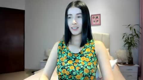 Macarena online show from June 24, 3:35 am