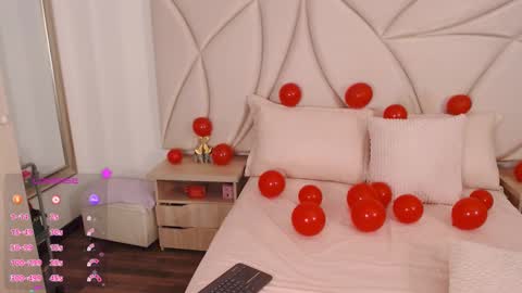 Vallery online show from February 15, 11:25 pm